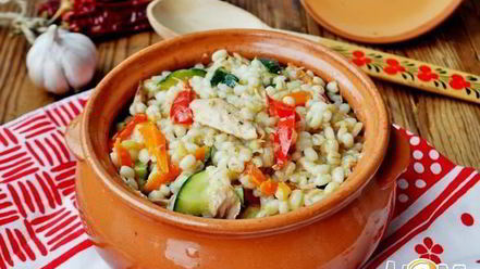 Рецепт перловой каши с тунцом и овощами