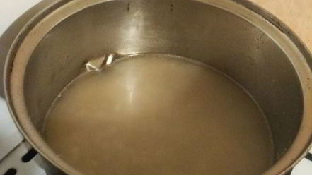 Рецепт перловой каши с тушеной говядиной и конкассе из томатов