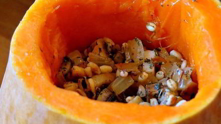 Рецепт перловки с грибами в тыкве