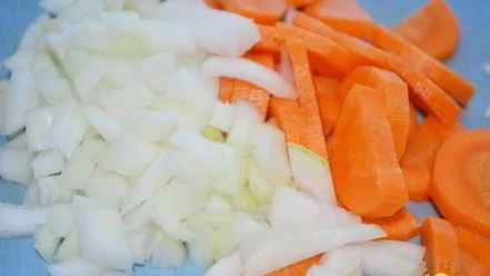 Рецепт перловки со свининой и грибами в томатном соусе