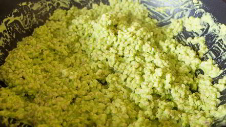 Рецепт сливочной перловой каши с горошком