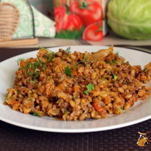 Рецепт Вкусной перловой каши с мясным фаршем и овощами