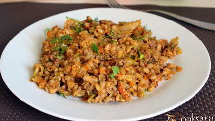 Рецепт вкусной перловой каши с мясным фаршем и овощами