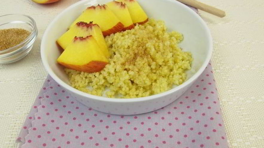 Рецепт пшенной каши с персиком и шоколадом