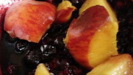 Рецепт пшенной каши с ягодно-фруктовым соусом