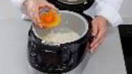 Рецепт молочной рисовой каши с курагой и апельсиновым соком в мультиварке