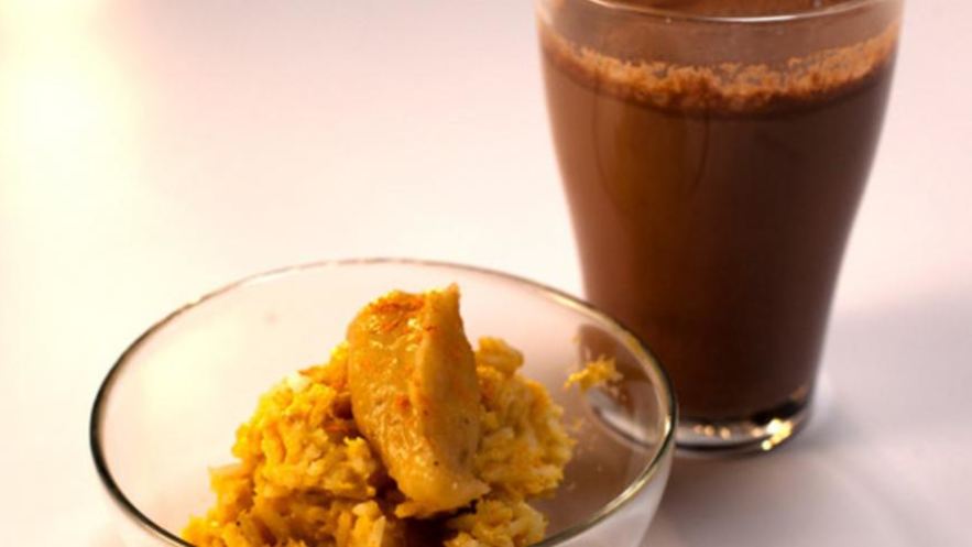 Рецепт рисовой каши с банановой карамелью и какао