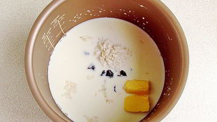 Рецепт рисовой каши с черносливом и орехами в мультиварке