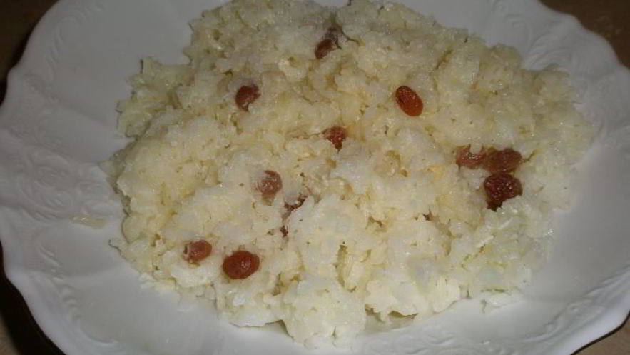 Рецепт рисовой каши с изюмом в мультиварке на молоке