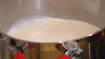 Рецепт рисовой каши со сливами и мускатным орехом