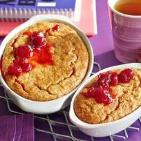 Ячневая каша, запеченная со сметаной