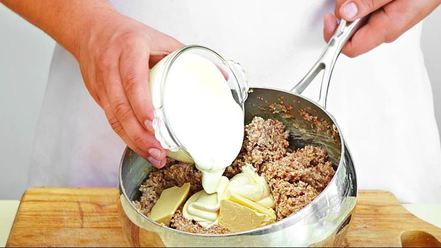 Рецепт ячневой каши, запеченной со сметаной