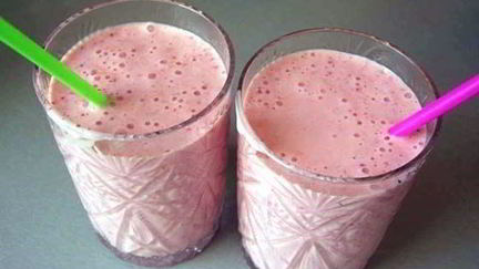 Рецепт Бананова-клубничного коктейль