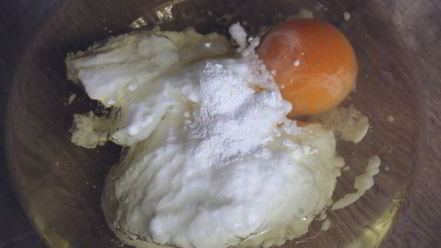 Рецепт булочек с грецким орехом и сахарным сиропом