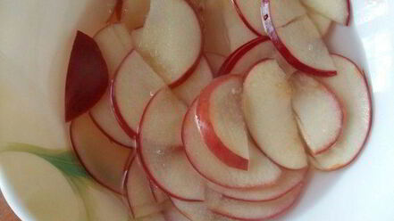 Рецепт чайных розочек в слоеном тесте