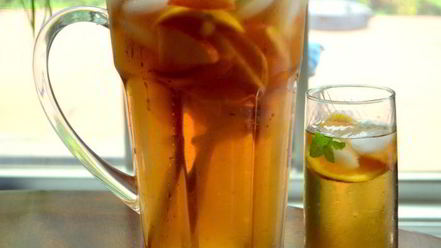 Рецепт холодного чая с фруктами