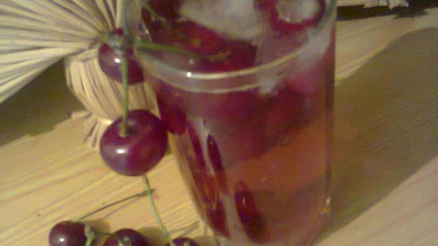 Рецепт холодного чая с вишней