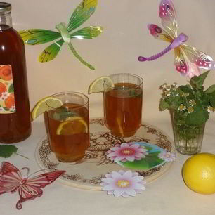 Рецепт Холодного зеленого чая с ромашкой и мелиссой