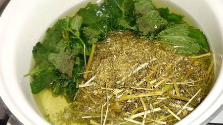 Рецепт холодного зеленого чая с ромашкой и мелиссой