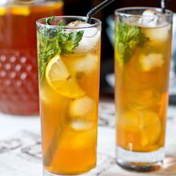 Рецепт Ледяного чая с имбирем, лимоном и мятой
