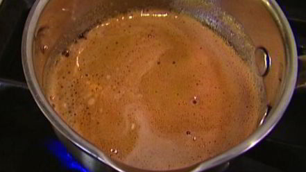 Рецепт яблочно-смородинового чай с медом и корицей