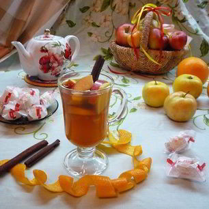 Рецепт Яблочного чая с апельсином и корицей