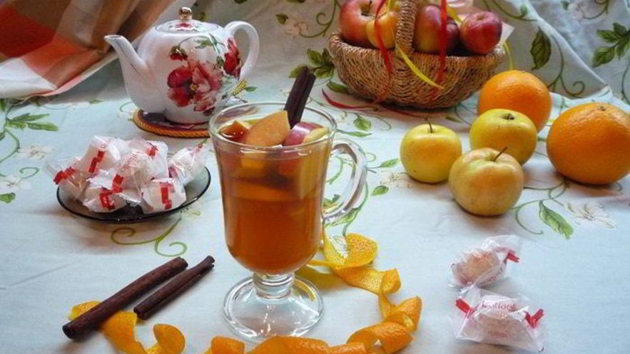 Рецепт яблочного чая с апельсином и корицей