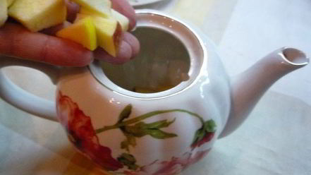 Рецепт яблочного чая с апельсином и корицей