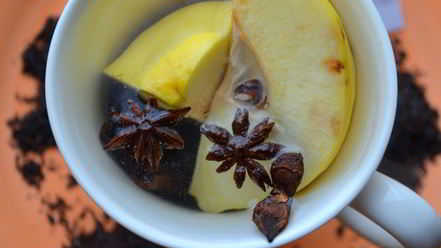 Рецепт чайного напитка с айвой и корицей