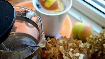 Рецепт чайного напитка с айвой и корицей