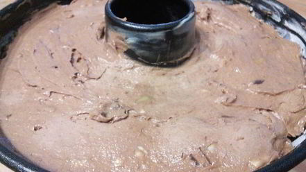 Рецепт шоколадного гугельхупфа с вишней на глинтвейне