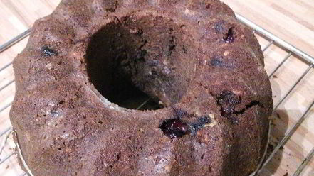 Рецепт шоколадного гугельхупфа с вишней на глинтвейне