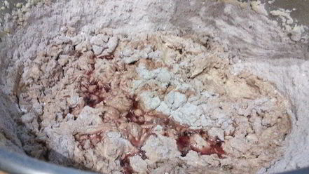 Рецепт шоколадного гугельхупфа с вишней на глинтвейне