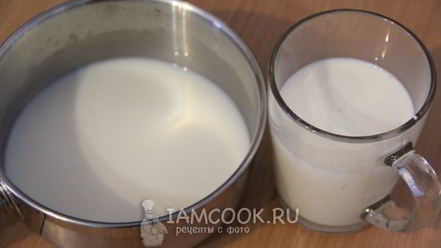 Рецепт молочного киселя с вишневым конфитюром