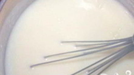 Рецепт молочного киселя с ягодами шарлотт