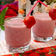 Рецепт Клубнично-вишневого коктейль