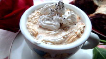 Рецепт карамельного кофе под сливочной шапочкой