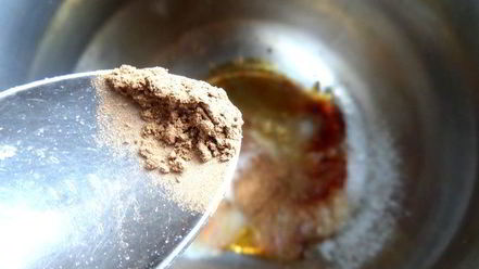 Рецепт карамельного кофе под сливочной шапочкой