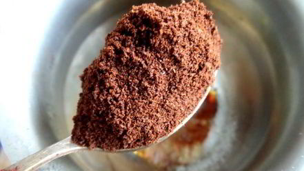 Рецепт карамельного кофе под сливочной шапочкой