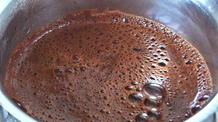 Рецепт кофе с молоком и яичным ликером