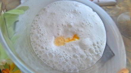 Рецепт кофе с молоком и яичным ликером