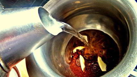 Рецепт пикантного кофе с чесноком