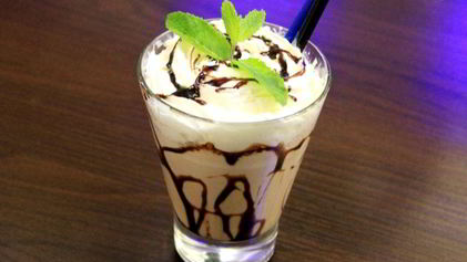 Рецепт Коктейля Сникерс