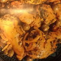 Таджин с курицей, лимонами и зелеными оливками