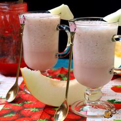 Рецепт Дынно-клубничного коктейль