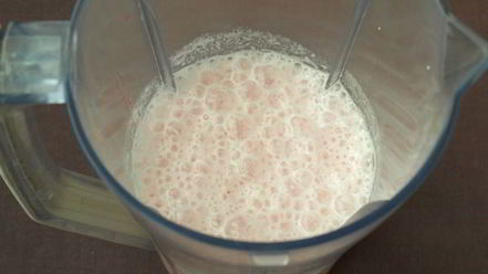 Рецепт дынно-клубничного коктейль