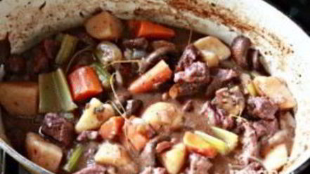 Рецепт говядины с вином и овощами