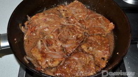 Рецепт говяжьей печени с вином и луком