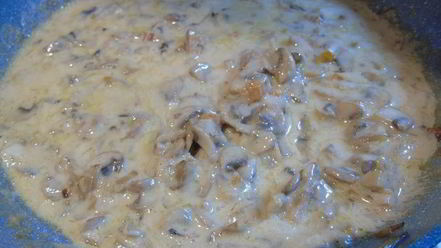 Рецепт грибного соте с вином и горгонзолой