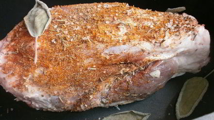 Рецепт свиной рульки с вином марсала